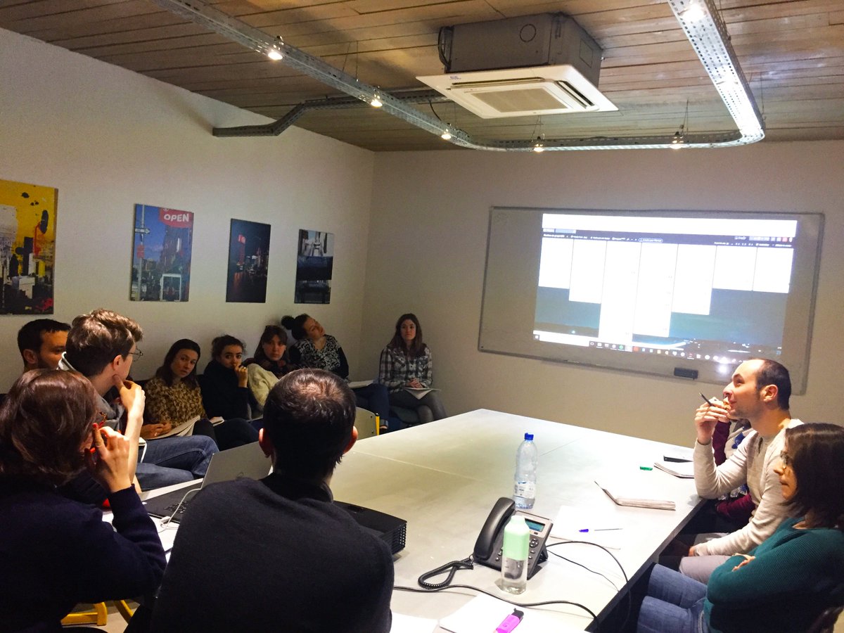 Citadia's tweet photo. Réunion #Innovations au siège de #Citadia à #Toulon ! @vferrandsig #digital #management #innovation #urbanisme #avenir https://t.co/DRetbwv8ZW