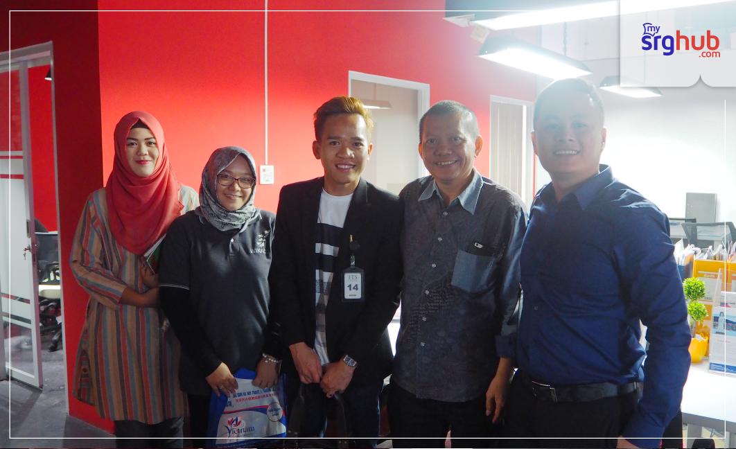 wikatourstravel's tweet photo. Kedatangan Tamu dari Vietnam. Mereka menawarkan kerjasama Paket Wisata Halal ke Vietnam-Hanoi dgn harga Paket yg kompetitif.
.
It's about good opportunity &amp; We are very grateful. Thank you.
.
#mysrghub #travelumrah #traveljakarta #vietnam #hanoi #partnership #businesspartnership https://t.co/5G9WFXpBX2