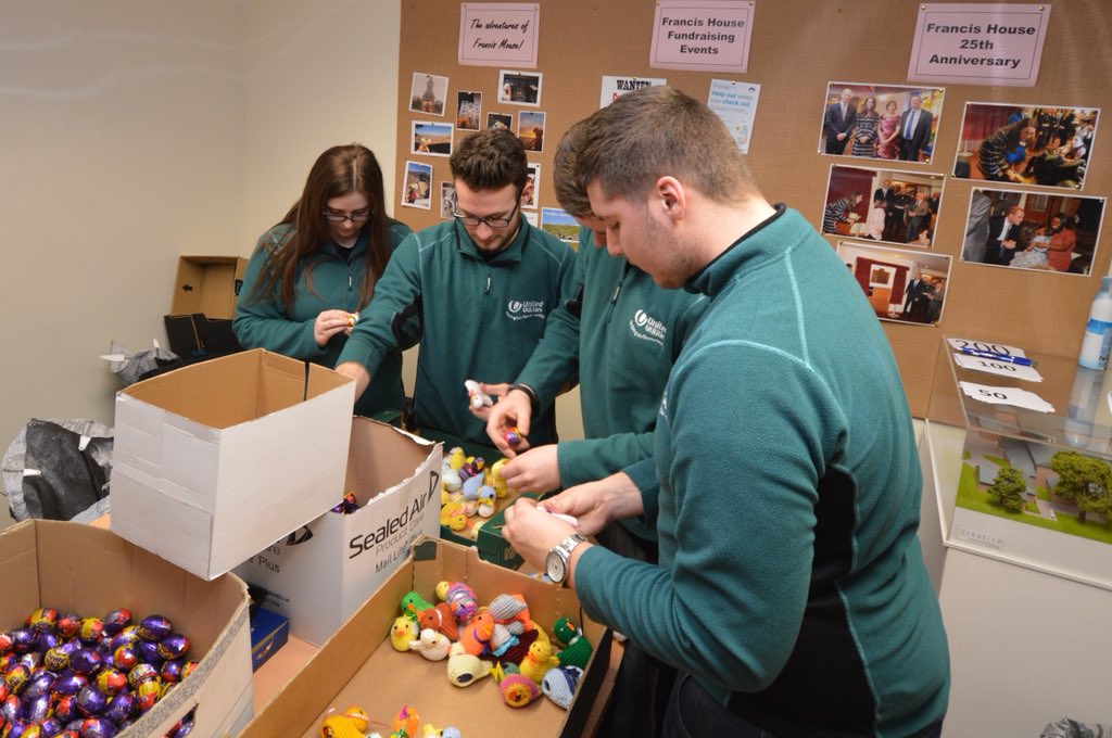Good start to the Morning volunteering at <a href="/FrancisHouseCH/">Francis House</a> for their ‘Chick Appeal’ with #unitedutilities. Great work #teamthirlmere for #NAW2018 <a href="/UUApprentices/">UU Apprentices</a> <a href="/uugroupplc/">United Utilities PLC</a>