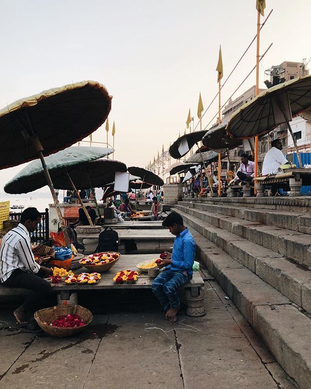 siddharthashok's tweet photo. Life at ghats
#varanasi #banaras #ganga #ghat #travel #india #streetsofindia #streetsofvaranasi #shotoniphone #vscoindia https://t.co/kBGa54OOQu https://t.co/IUbAEwhtsA