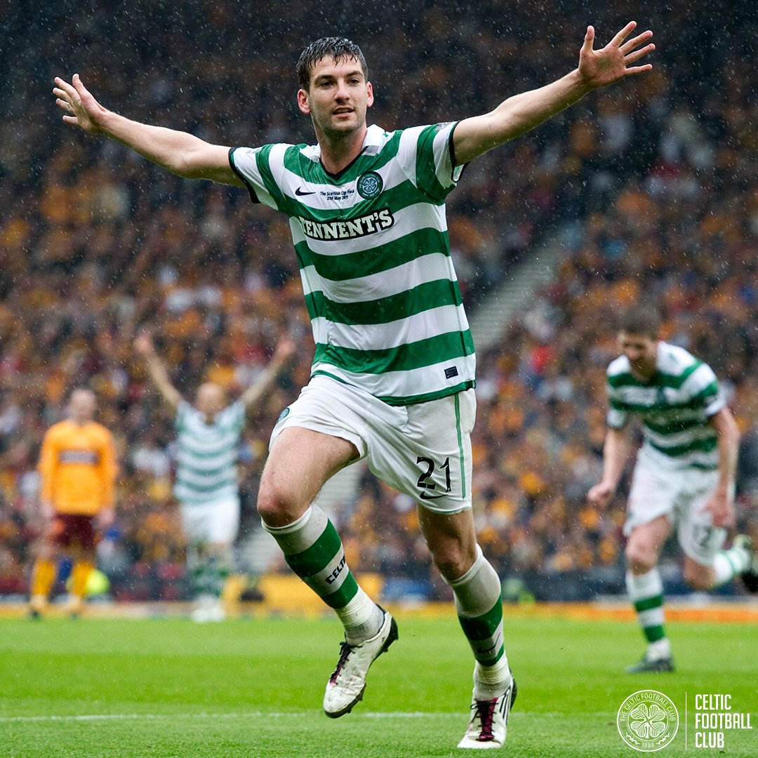  Happy birthday, Charlie Mulgrew!

The former player turns 32 today. 