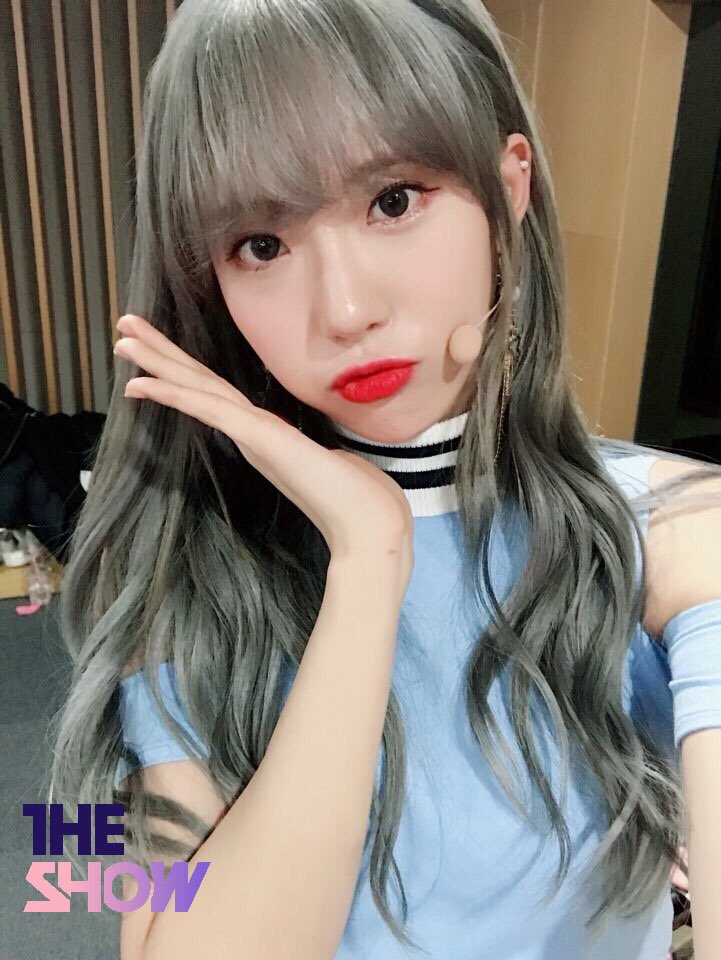 theshow_offcl's tweet image. [★139회 더쇼 초이스 후보③] 예쁘면 언니긔.. 언니라고 부를거긔.. 말리지 말긔... #우소 뽀뽀 받을 #우정 이들 어서 모이긔..!😭😭😭😭 #우주소녀#THESHOW @WJSN_Cosmic