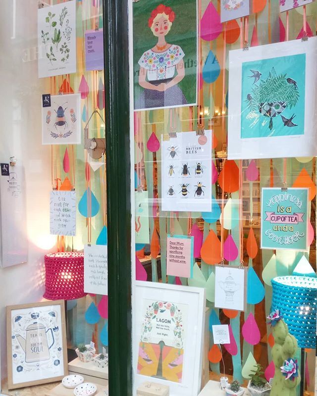 HandmadeNotts's tweet photo. Spring is in the air! ππ¦οΈππ»
.
.
.
#springwindow #springshowers #spring #windowdisplay #visualmerchandising #shopwindow #handmadenottingham #shoplocal #shoplife #shopsmall #itsinnottingham #nottingham #supportindependent #supportindies #gifts #gif⦠https://t.co/8JbNkma7jY https://t.co/6lfKzrmFUA