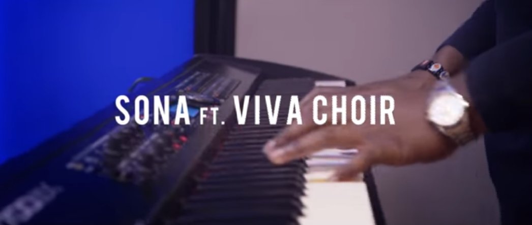 ARBNationTV's tweet photo. BRAND NEW | RENDITION

We admit we're late to the party here, but Sona...why not holla for an #ARBRendition?

Beautiful nonetheless!

#AfroMusic #Singing

Artist: @therealsona ft @VivaChoir
Song: Feeling You
Link: https://t.co/JXf93krWnI

ARB Nation | Cultivating Afro Culture https://t.co/xuTg9rpJUj