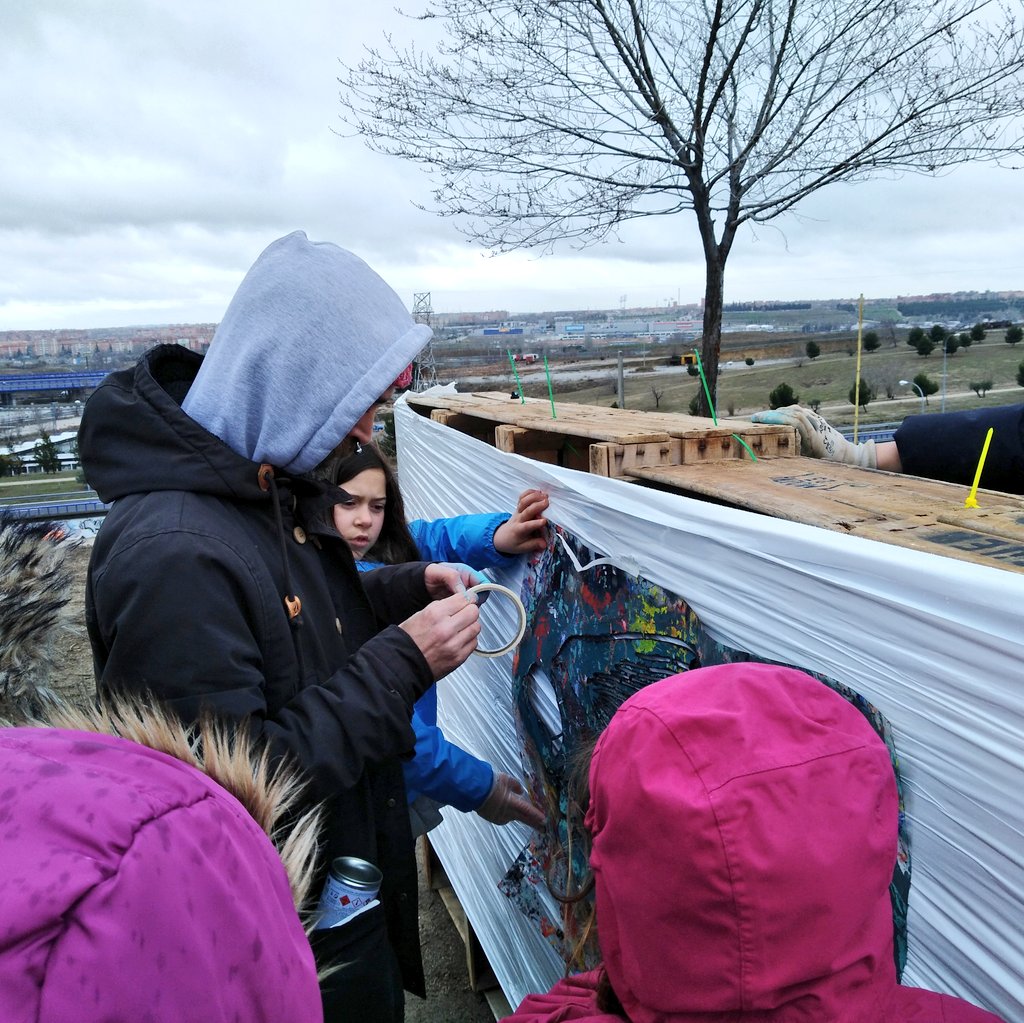 Ayer en #CompletandoTerritorios los alumnos/as del <a href="/ColegioArtica/">Colegio Ártica</a> salieron para habilitar un espacio urbano y este fue el resultado 👏 🔝