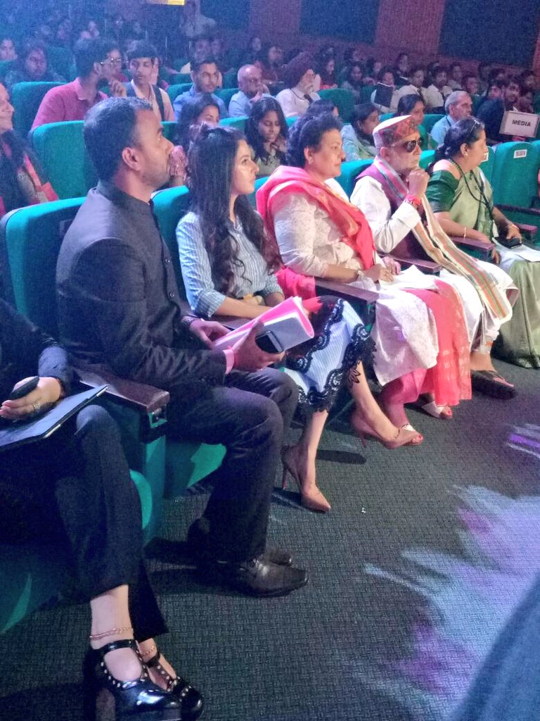 theshewings's tweet photo. Live update : #YesIBleed @iamDivyaKhosla @AshwiniKChoubey @mohitbhardwaj23  at the event https://t.co/Atpx67SqUm