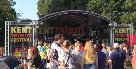 Aura_Event's tweet photo. Organising an outdoor event? Why not give it some visual impact with one of our @ProlyteUK Arc Roof systems. E-mail us for a no obligation quotation - info@aura-event.services

We can also supply the full festival production package so get in touch and see what we can do for you! https://t.co/P0rLL9MYlq