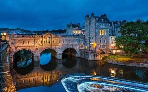 BathSpaLets's tweet photo. #Have you seen Pulteney Bride that crosses the River Avon?#MyFeelGoodBath #VisitBath #IgersBath #BathSpa #CityOfBath #VisitEngland #LoveGreatBritain #BathUK #BathStreet #BathStone #SwIsBest #BathHoliday #HolidayLetsUk #HolidayLets #Tourist #Tourism #AirBnB #Property #Luxury https://t.co/r90DivO0gT