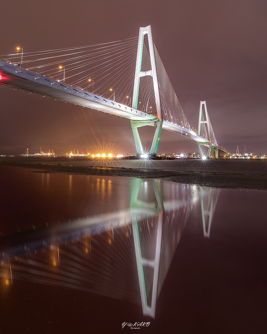 Y Kako 名港トリトン リフレクション 3 24 4 1まで名港中央大橋が周年記念スペシャルライトアップ中だそうですよ 19 00のライトアップ直後の中央大橋 ライトアップ前のマジックアワーの中央大橋 釣り人と中央大橋 名港トリトン リフレクション
