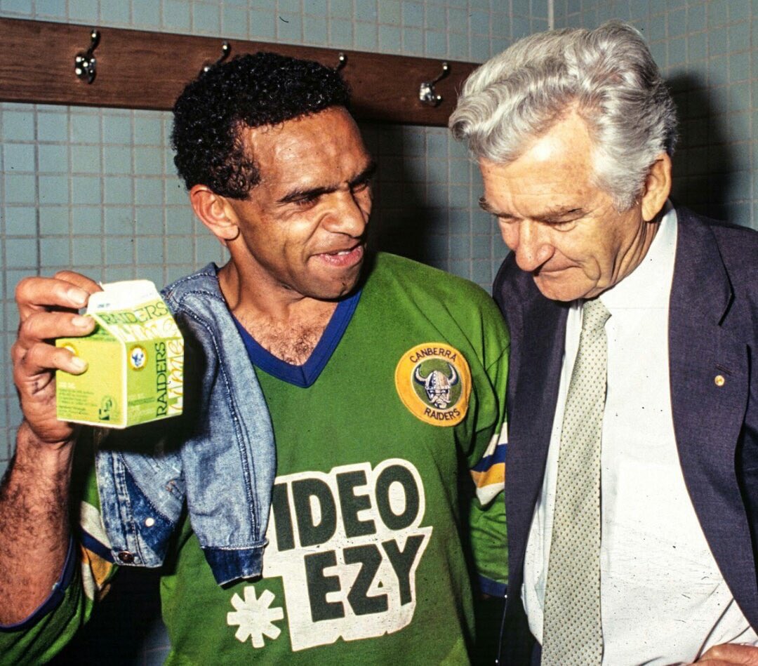footyfacts37's tweet photo. Two days left until footys back, so bask in the glory of the most Canberra Raiders photo of all time https://t.co/agVFGUBAWm