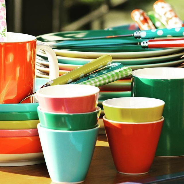 SabreParis's tweet photo. MIX vaisselle et couverts SABRE #couverts #flateware #knife #couteau #sabrecolors #diner #dinner #musthave https://t.co/G0HBgNryz0 https://t.co/MqZLzXrnKK