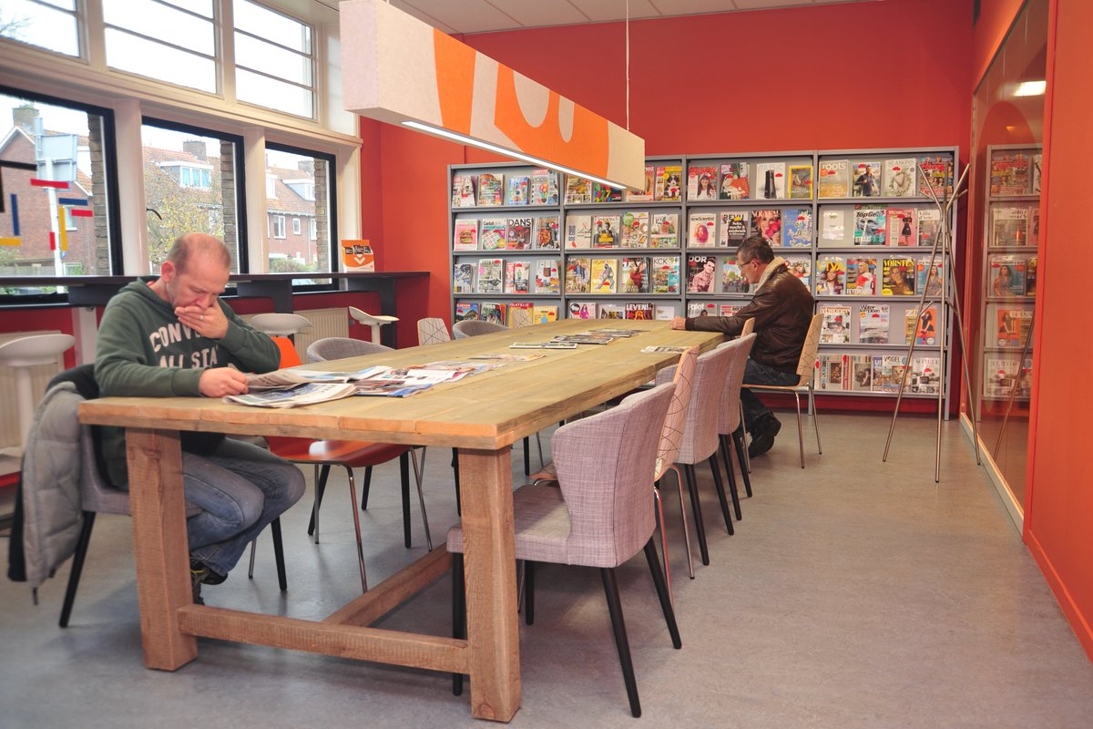 Wist je dat Bibliotheek Voorschoten tegenwoordig geopend is op de donderdagochtend? Je bent welkom al vanaf 10.00 uur! #obvw #voorschoten