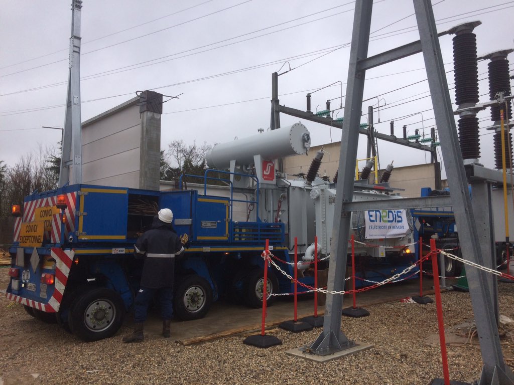 Enedis_AuRA's tweet image. #EnDirect : livraison d'un nouveau transformateur électrique au poste source @enedis à #Blyes 
#PlaineDeLAin pour répondre aux enjeux de développement du #territoire