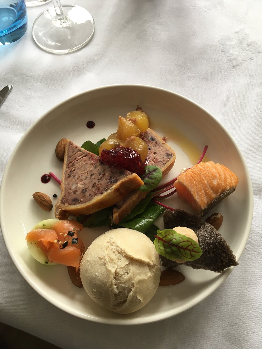 hiddemafoto's tweet photo. Foto opdracht bij @KlaasCulinair. en zo lunchen we dan. Kan minder #thuiskok https://t.co/yZ8IBjCssm