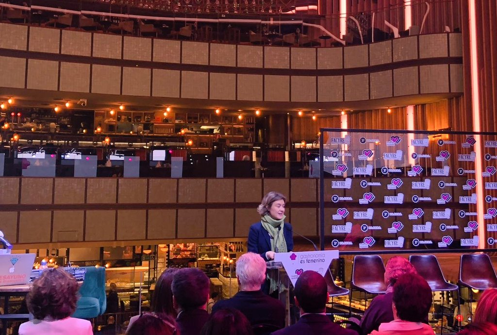 “Este encuentro da voz a las grandes mujeres que cada día trabajan en el sector" Isabel García Tejerina, ministra de @mapamagob, clausura #GastroEsFemenino