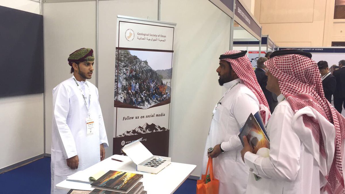 GsoOman's tweet image. إقبال على ركن الجمعية من قبل الحضور في المعرض المصاحب لمؤتمر البحرين الدولي الجيولوجي 2018
#فعاليات_GSO
#GEO18
#Bahrain