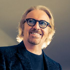 Sconto per gli abbonati al bus per il concerto di <a href="/UmbertoTozzi/">Umberto Tozzi</a> al <a href="/teatroverdifi/">Teatro Verdi Firenze</a> con <a href="/Bitconcerti/">BitConcerti</a> cttnord.it/News/Concerti_…