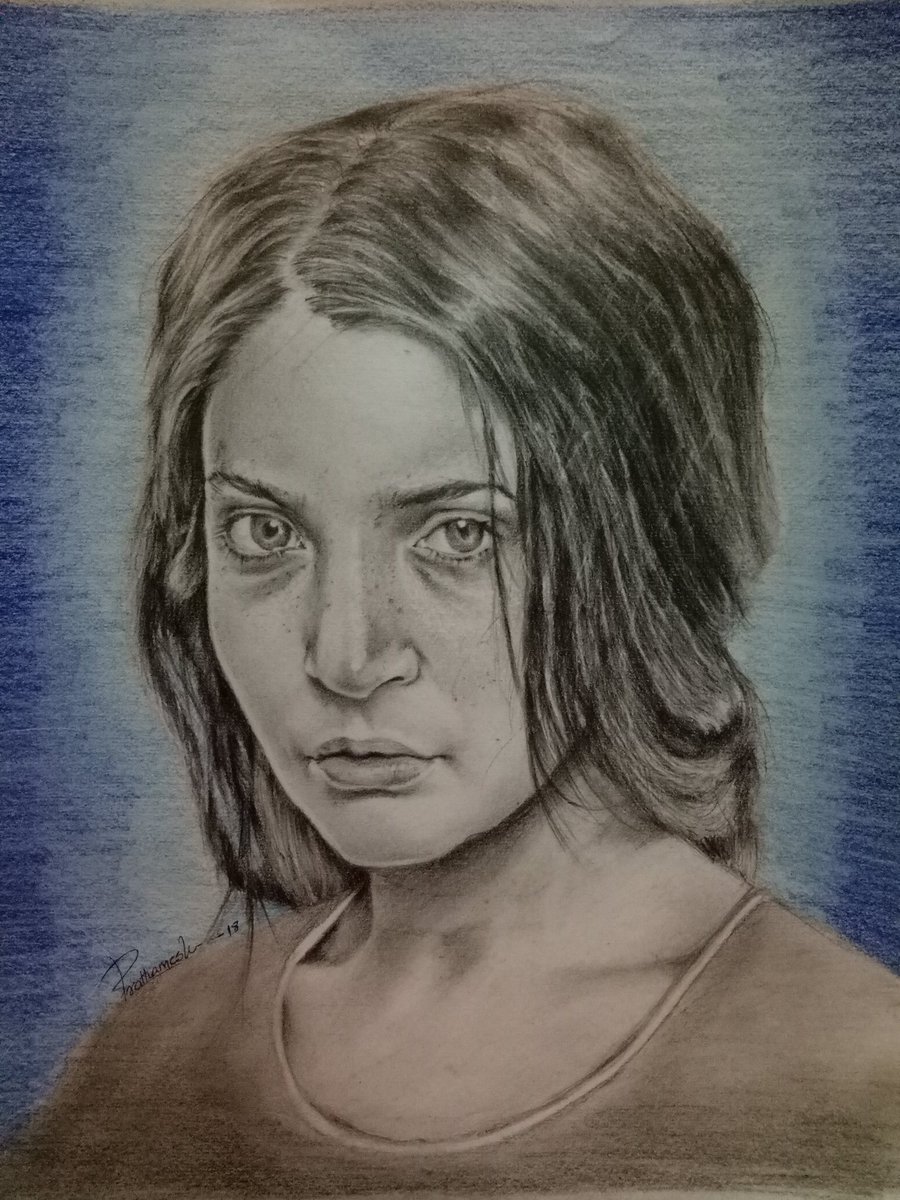 tawde_prathmesh's tweet photo. Sketch of @AnushkaSharma 😇❤ Frm #Pari 😘👻 by me 👐 !! Hows it ??😀 #HorrorMovies #horrorlook
#movie #actress #artist #art #pencils #sketch #painting #colour #Sketching 😀 https://t.co/Wd1bkxx06A