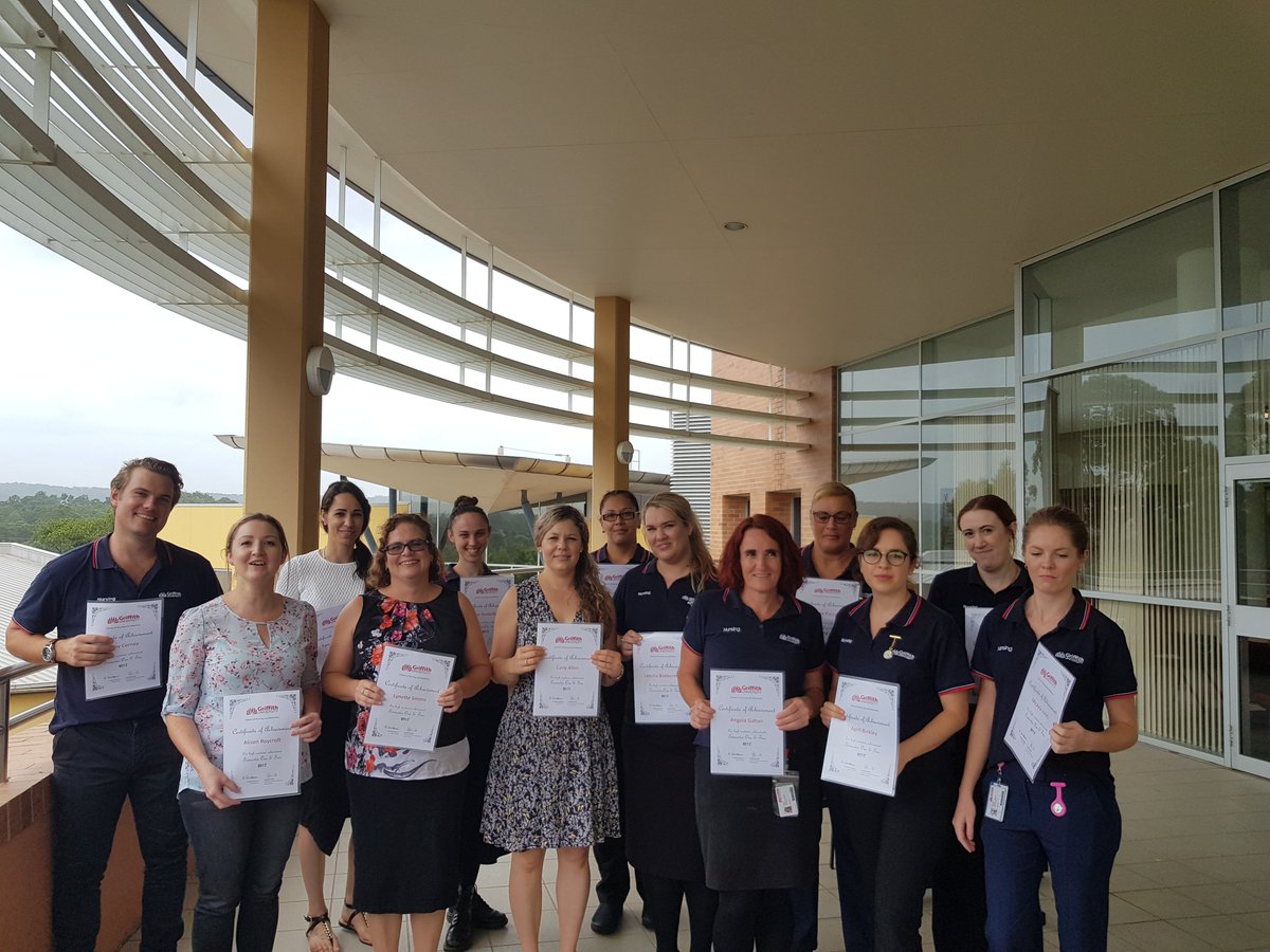 Elisabethcoyne1's tweet photo. Celebrating high achieving nursing students at Logan. Well done as they juggle study, family and work while still achieving excellent grades. Looking forward to watching them become the next generation of nurse leaders. @Griffith_Health @logancampus @DebraAn33158660 https://t.co/qQdwdQn5Jp