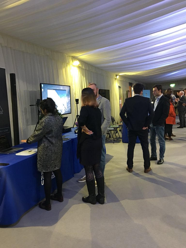 EnactusPlymouth's tweet photo. Some of our committee members had a fantastic evening celebrating 10 years of @formationzone who have been supporting Enactus Plymouth, it was great to also meet other start-ups and try out their gadgets! #enactusplymouth #formationzone #plymuni https://t.co/E6TpHq5UoT