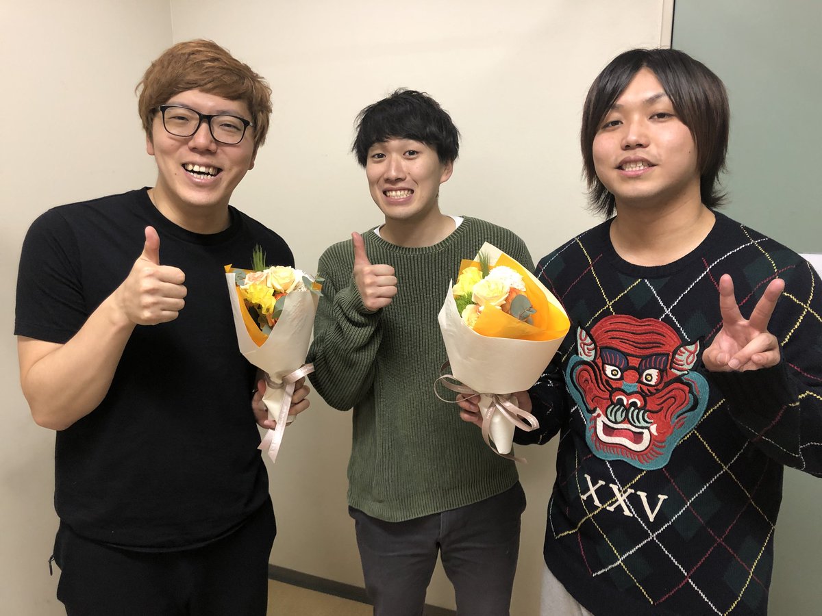 hikakin's tweet photo. 本日は水溜りボンドの2人と撮影でした。
少ししたら水溜りボンドのチャンネルで公開されると思うのでお楽しみに（笑） https://t.co/DAvvmyvV6d