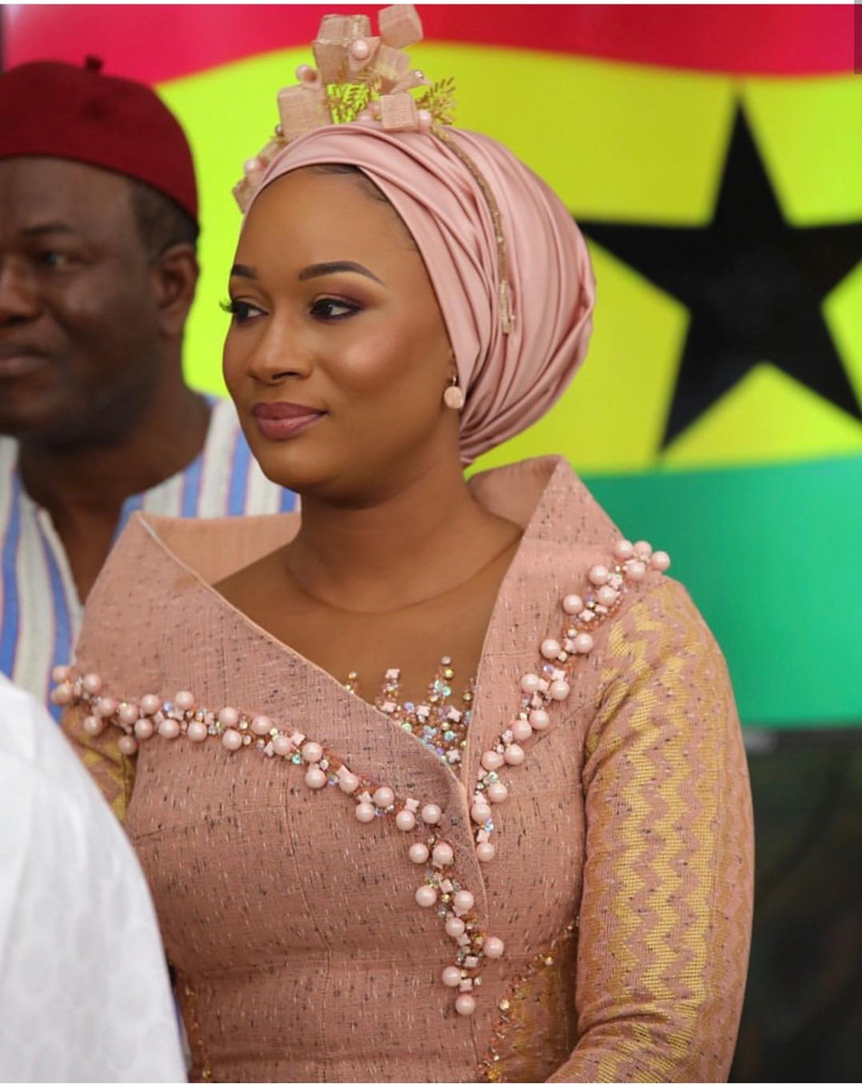 Ayensua's tweet photo. My second lady is the MOST fashionable and most beautiful? Does your second lady compare?? YOU LIE!!!! Mama S slaying as aways #YoureNotHerMate #NoContender #ghanaat61 #IndependenceDay https://t.co/GOumm3BKRQ