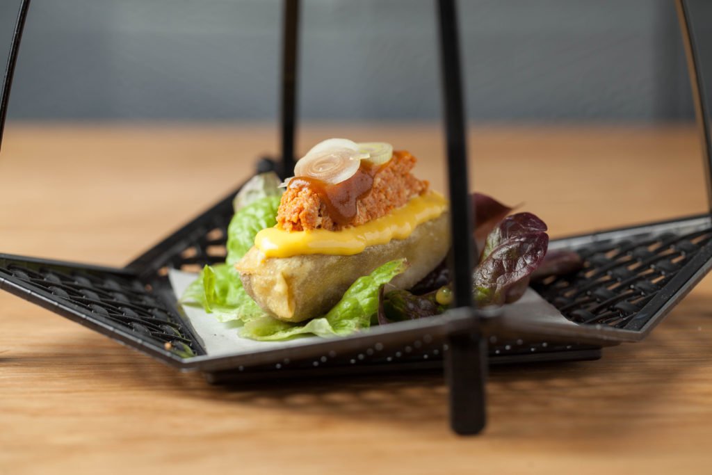 .<a href="/cilindromadrid/">Cilindro Restaurante</a>, un pelotazo de sabor con la firma de <a href="/Ronda14_/">Ronda 14</a> 💣⚡️💯 gastronomistas.com/restaurante-ci… visto por <a href="/Gastronomistas/">Gastronomistas</a> &amp; <a href="/srjaviersanchez/">Javier Sánchez</a>