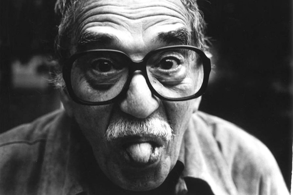 Xela357's tweet photo. "No hay medicina que cure lo que no cura la felicidad" 😊  #GabrielGarciaMarquez #aniversarioGabrielGarciaMarquez #colombia #escritor #revolucion #frases #frasescelebres #RT https://t.co/aXQfJpuWge