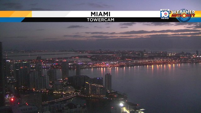 Great shot from our Miami towercam, just before sunrise! Enjoy the cool temperatures. Watch local10 for more. https://t.co/pPfBkzP3Up