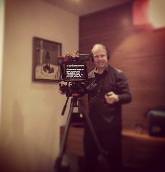 PhilVinterFilm's tweet photo. Autocue set up for capturing pieces to camera for Hyperion with @greenscreenlindley #corporatevideo #videograhy #cameraop #videolondon https://t.co/j3tATXESQo