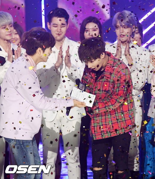 ifntinfo's tweet photo. [PIC] 180306 INFINITE Sunggyu "The Show" - #TrueLove1stWin #2

#인피니트 #성규 #김성규 (cr. logo) https://t.co/9XTXDEziNE