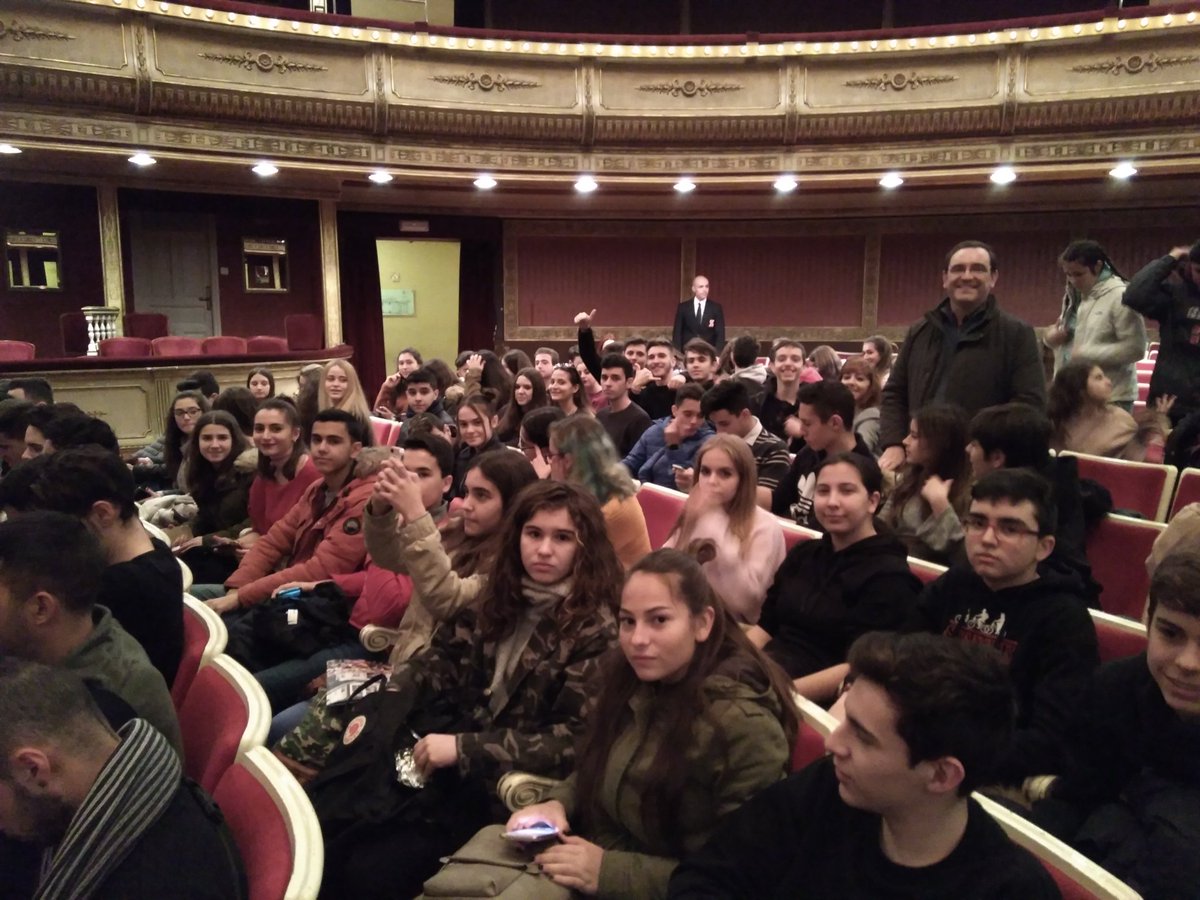 Los alumnos del Hernán en el Madrid en la Zarzuela Cómica el Dúo de "La Africana"