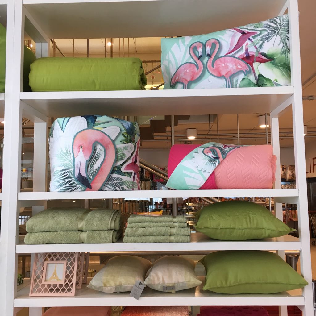 gipetex's tweet photo. Sognando l'arrivo dell'estate con il nuovissimo disegno digitale Flamingo! #flamingo #copripiumino #lenzuola #digitale #summer https://t.co/jZz65TS3Az