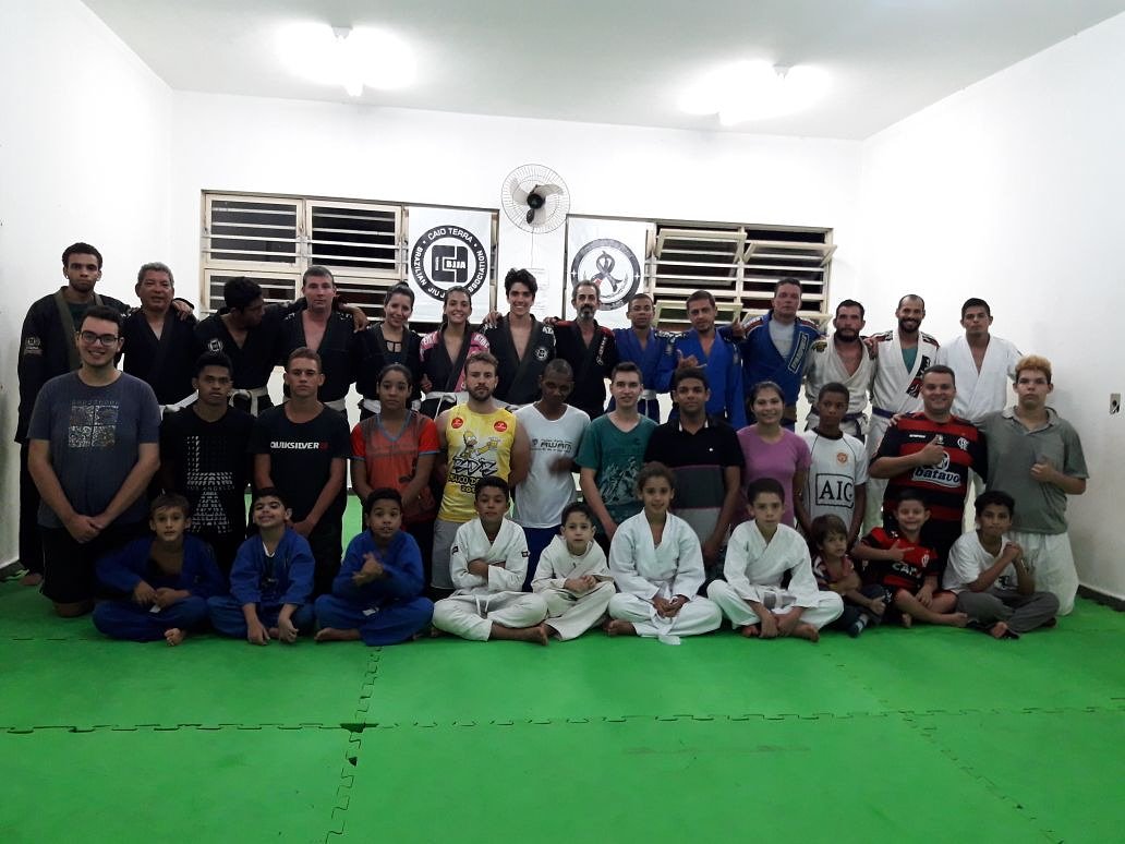 Marcoliveirabjj's tweet photo. Nothing better than closing the day of your birthday with a super training ... Oss ...#jiujitsu #lifestyle #tatamecheio #labjj #gadamakbjj #CTA https://t.co/ufZPl7i3yZ