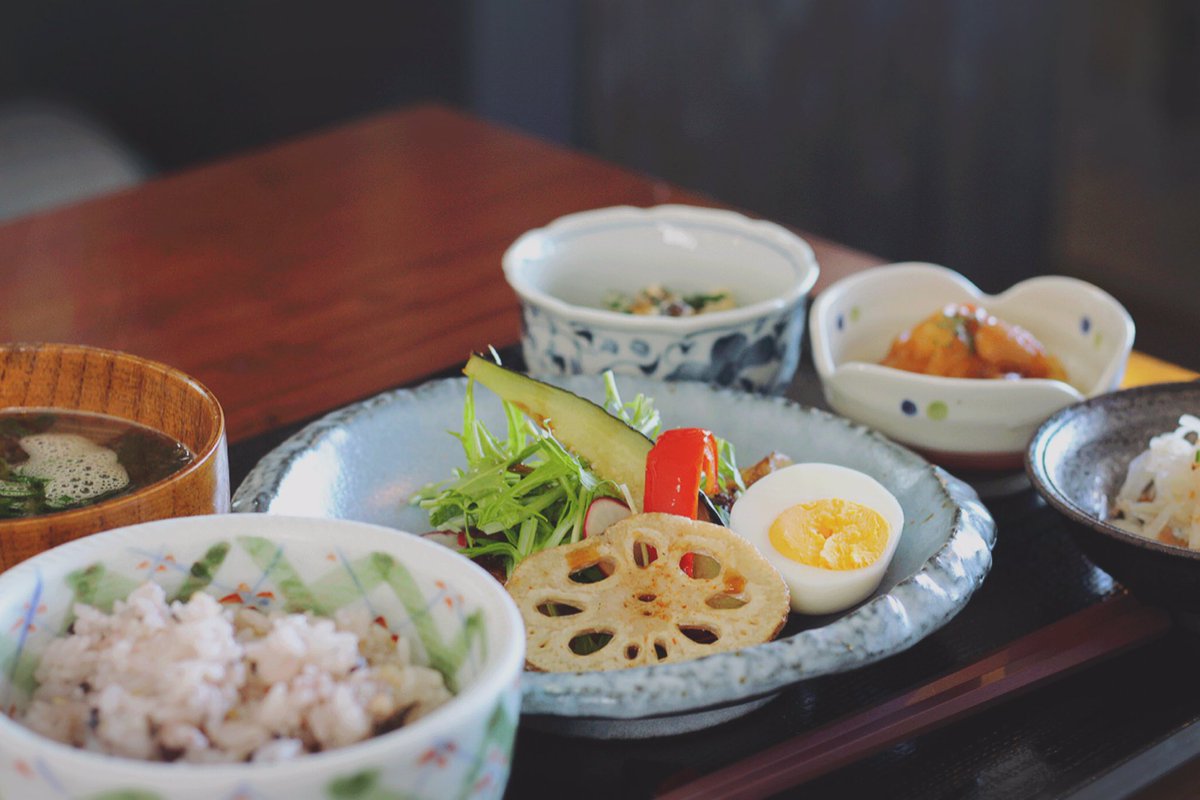 asunaro_yuuki's tweet photo. 今日はパワーをもらうために
みね社長に会いに
河内花園の『kitchen SAWASAWA』に
お邪魔してきました〜👍👍
ご飯死ぬほど美味しかったし
やっぱりみねはすげぇ奴でした。
お店の宣材写真も撮らせて
もらって最高でした!
#kitchenSAWASAWA #河内花園 #ゆきお https://t.co/8ujltfA8Lv