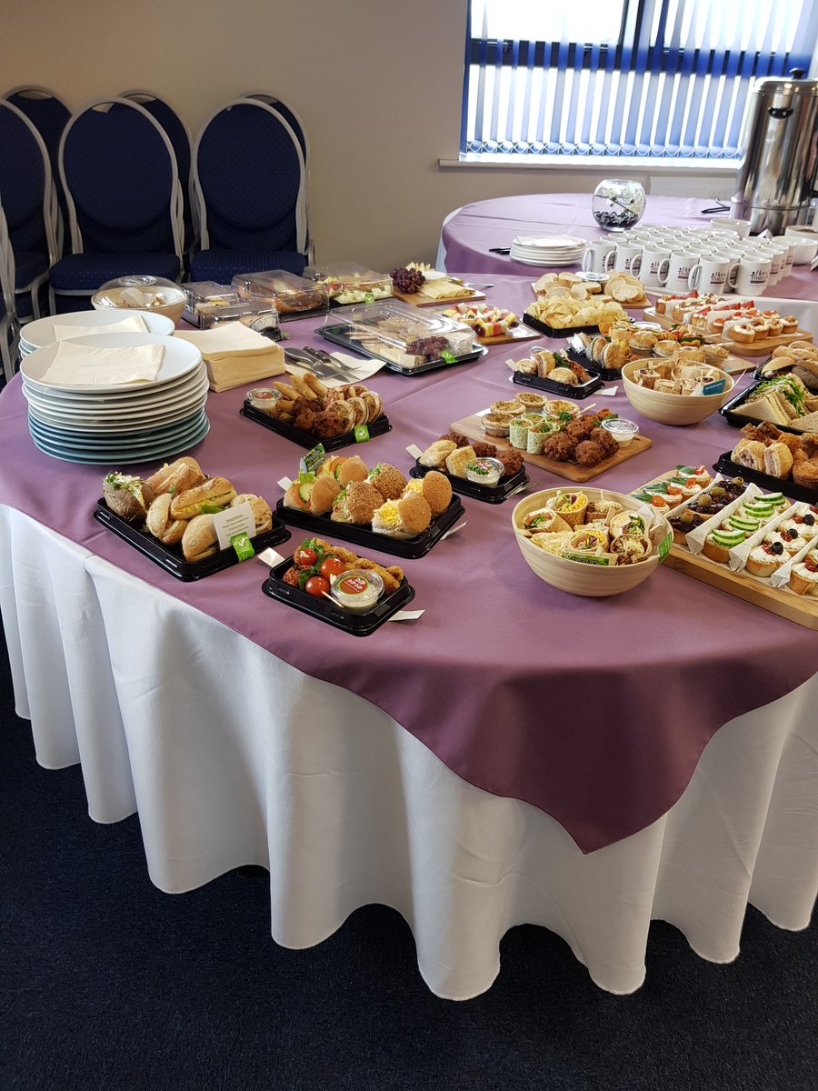 ogunleye_remi's tweet photo. Lunch is served! @Homeinsteaduk #PRTA17 recipient, hosting the north leg of our free workshop #PRTA18! https://t.co/B88Kviayfh