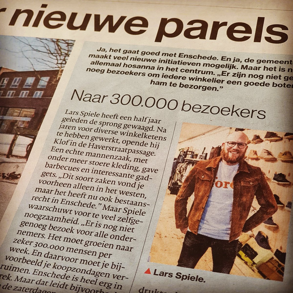 KLOF39014576's tweet photo. #klof #nieuwe #winkel #Enschede #Haverstraatpassage #tubantia #krant #gemeente https://t.co/Kao8tDGXVY