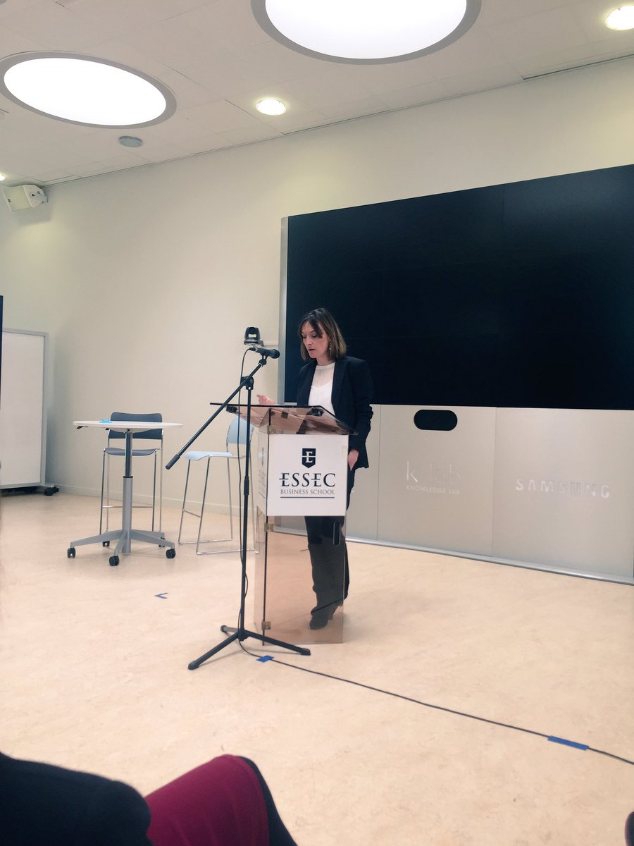 ESSEC Business School tweet media