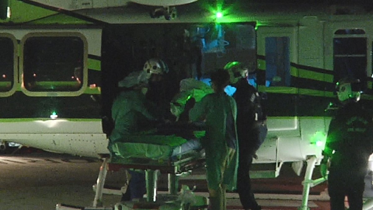 2 Miami-Dade police officers injured in fatal crash bit.ly/2tfz2fy?utm_so… https://t.co/dbT2ds2Jel