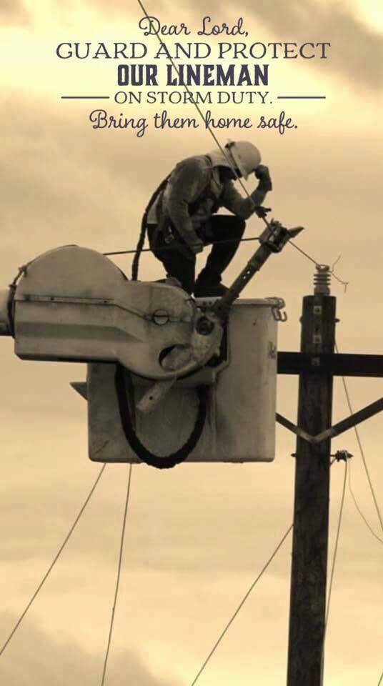 Linemanoutfitt's tweet photo. #powerlineman #lineman #linework #powerlineman #powerlineporn #funnyvideos #transmissionlines #linemanproblems #linelife #climbing #hframe #workhardplayhard #Linemanoutfitt https://t.co/mKDN2awQK2