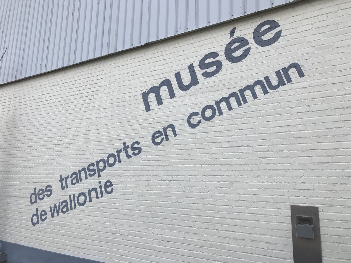 Rene_Collin's tweet photo. Perspectives d’avenir &amp; visite du @MuseeTransports à @VilledeLiege : une collection magique, une ballade à travers le temps mais aussi un véritable outil de réflexion sur la #mobilité au sens large @walloniatourism https://t.co/V9DQcacm4p