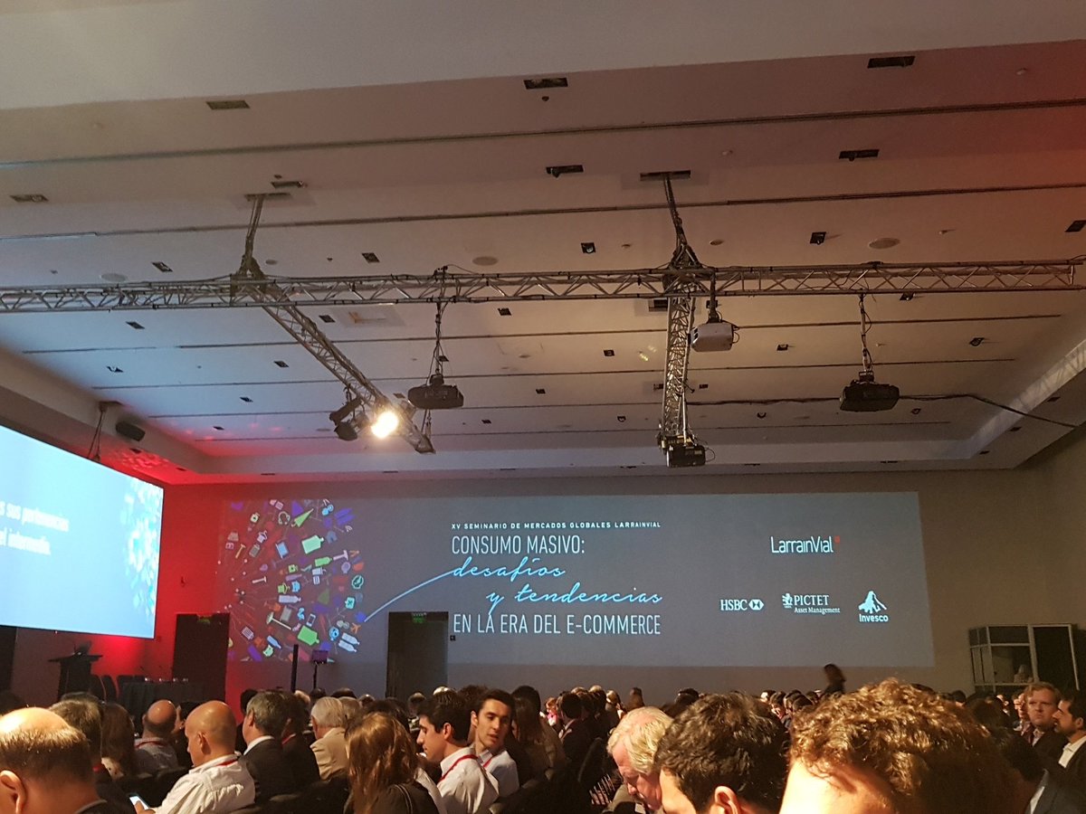 ValmanChile's tweet photo. Hoy día @ValmanChile está en el evento de @larrainvial, Consumo Masivo, desafíos y tendencias en la era de e-commerce. https://t.co/hTjo3Ct9ER
