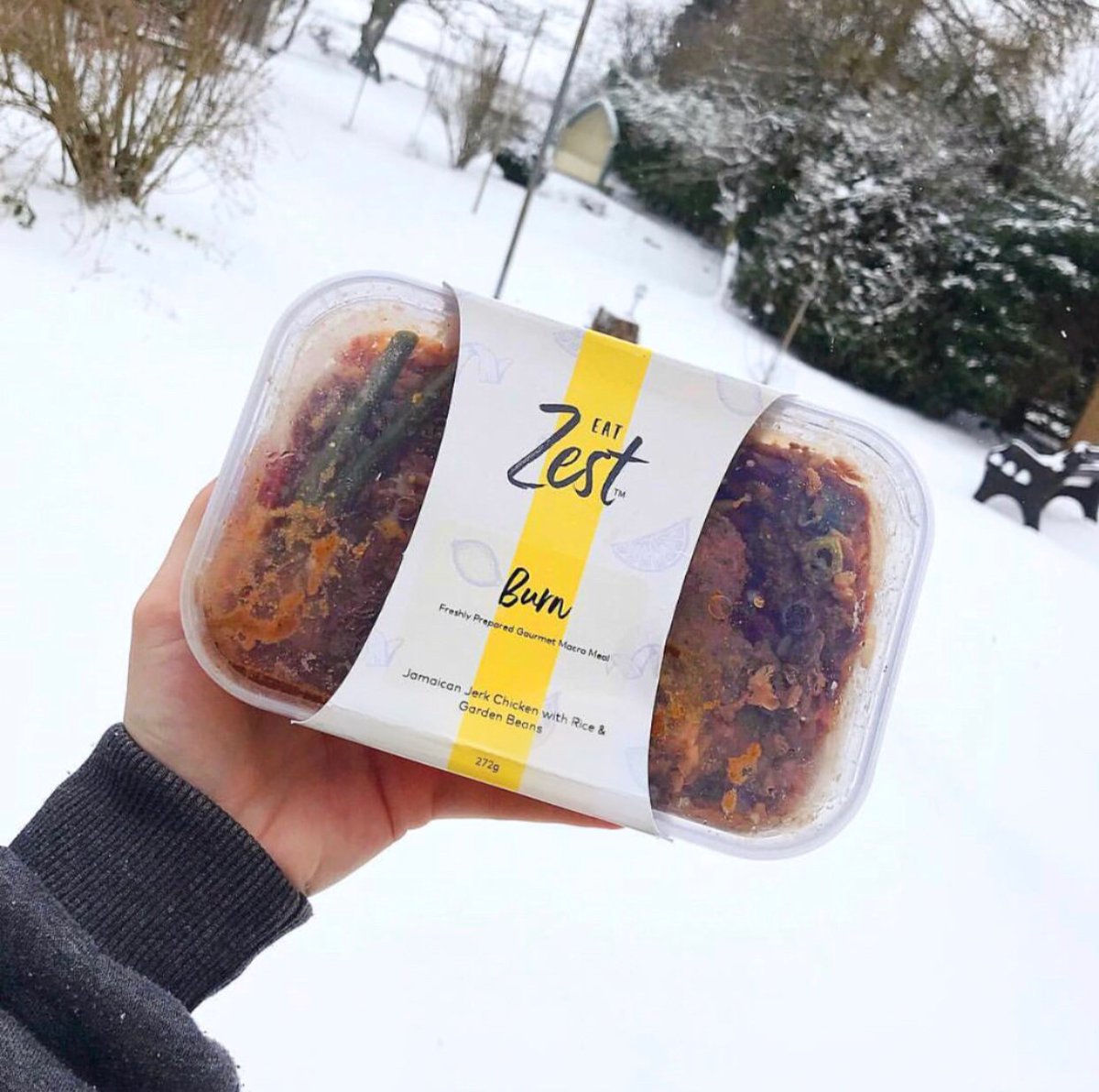 eatzestuk's tweet photo. So over the Beast from the East βοΈβοΈ
We are back to the norm this week πͺ
And staying on track with our Burn, Balance & Bulk menus
Thanks @laurenjcalladine for the snow pic π
https://t.co/MKiGnNGjCI
#getyourzest #foodprep #food #macro #macromeals https://t.co/T3snuhLKql