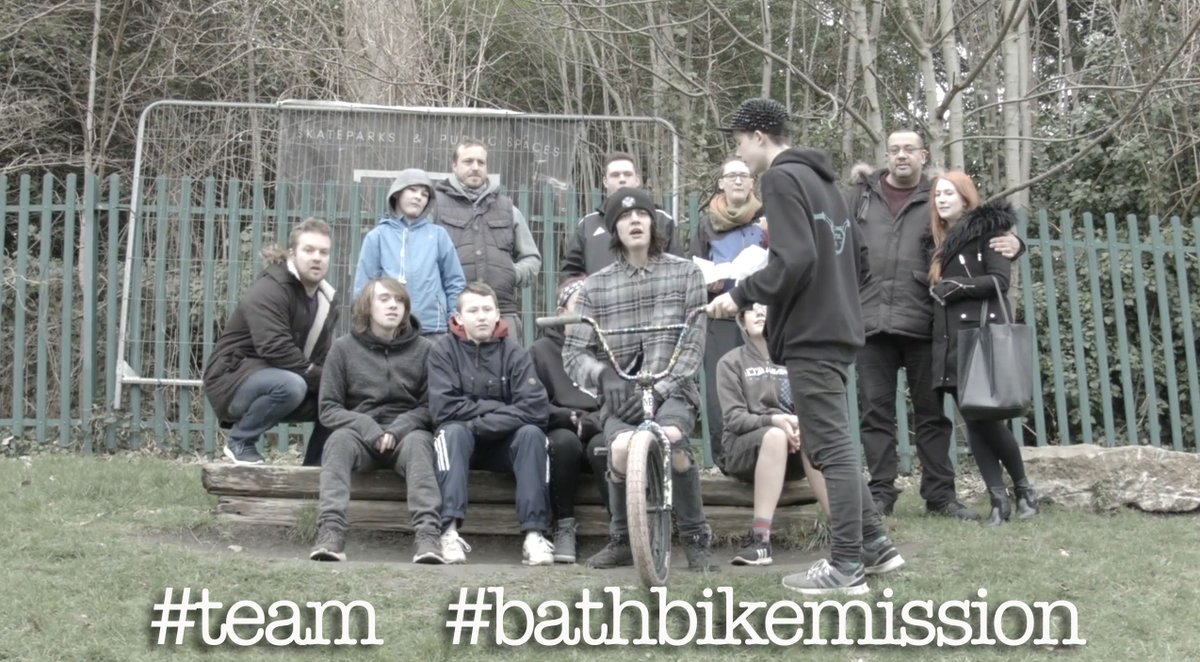 FilwoodStreets's tweet photo. Music video shoot crew - Street Space Knowle @ Victoria Park, Bath #team #streetspasceknowle https://t.co/yTYj1kjEQy
