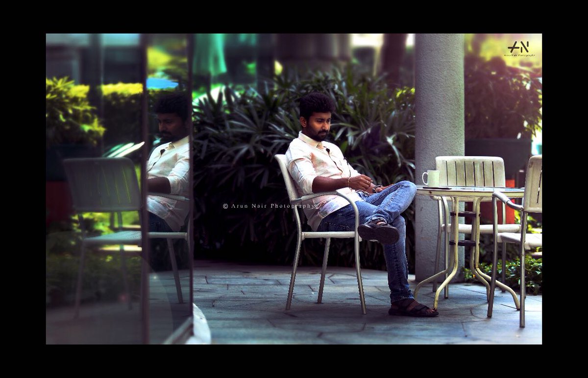 vtv24x7's tweet photo. Actor #Mahendran 's latest super stylish photoshoot images
#MahendranNewLook #RangaRaatinam #NammaOorukuEnnaDhanAachu #NOEDA @Actor_Mahendran @urkumaresanpro @cinemaparvaicom https://t.co/z4IkA6kIJo