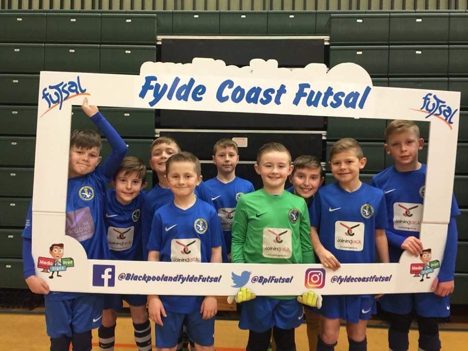 FyldCoastFutsal's tweet photo. WHY JOIN FY:FUTSAL LEAGUE??
#Developplayers
#Inclusion
#FunANDfast
#RetentionOFplayers
#GuaranteeWEEKENDfixture
#Indoors
#FANTASTICarena
#Enjoyment
#ParentsKEEPwarm
#CLUBsponsors https://t.co/s1d5Mwr9qM