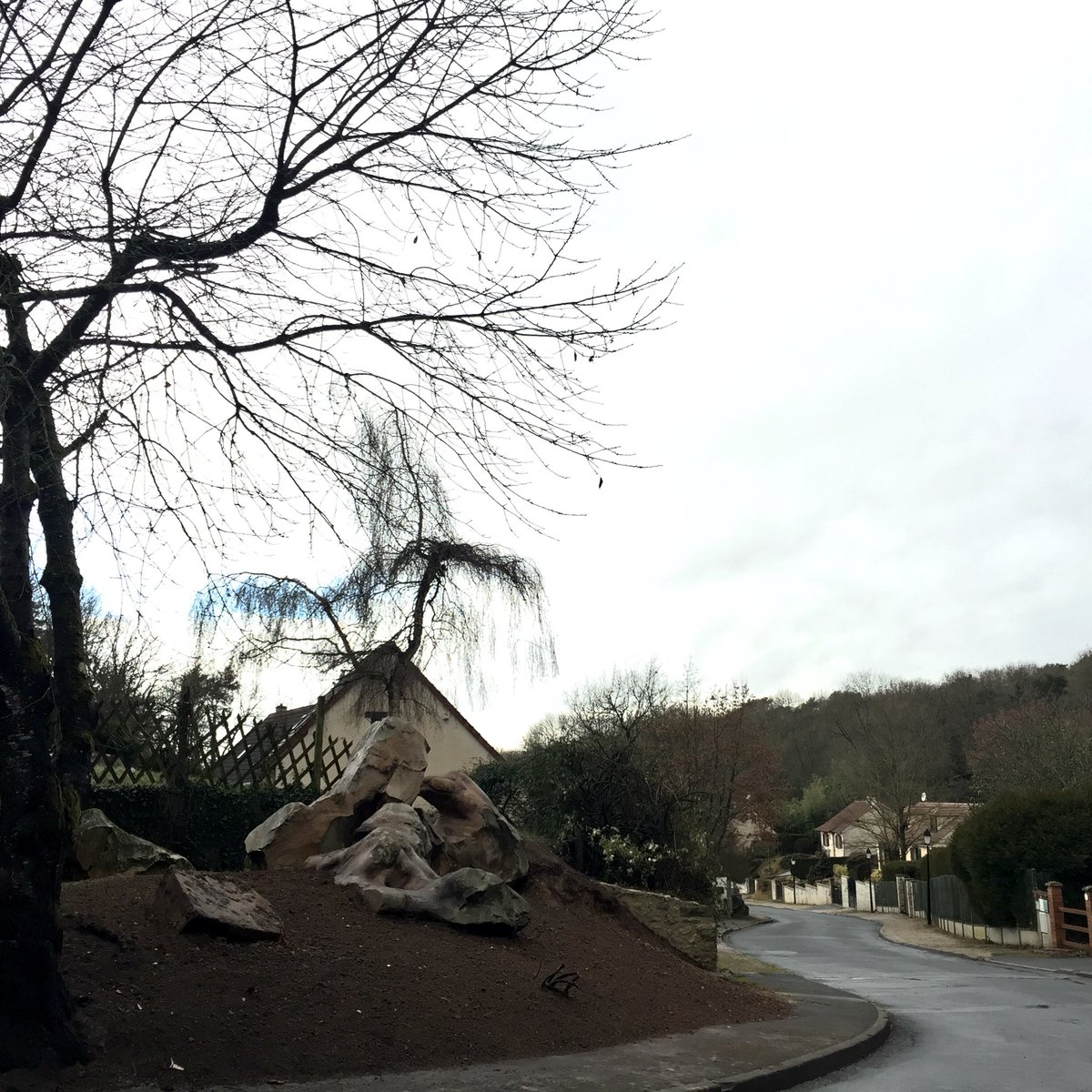 Boutigny91's tweet image. Réaménagements paysagers en cours. 
L’été se prépare aujourd’hui !