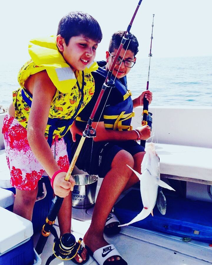destinations_AE's tweet photo. Check out https://t.co/s7eJ1Mr2vr For The Best Luxury Yacht Charters &amp; Specialized Deep Sea Fishing Trips in Dubai!!!

#destinationsAE #fishing #DubaiMarina #cruising #dubaiyacht #luxuryyacht #yachtlife #Bikini #dubaitours #fishingdubai #uae2018 #dubaicruising #happy #fun #beach https://t.co/SWZyIbt2od