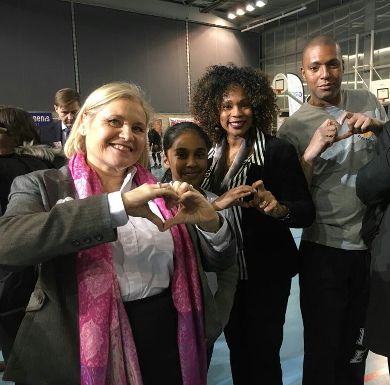 scc_team's tweet photo. #affichetoncoeur soutien @LaCourseduCoeur @cnoyer Prithika pavade espoir #tennisdetable #pingpongfrancais #generation2024 @FlesselLaura @Sports_gouv et le coach l'association #Basketball #Santé #villetaneuse, merci a vous tous pour votre soutien #CDC18 #INSTACOEUR #DONDORGANES https://t.co/4JhQ0mT5V0