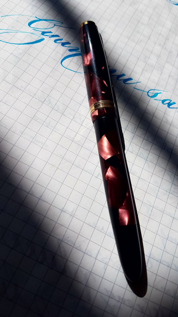 FPibr's tweet photo. Osmia 882F
Caran D'Ache Hypnotic Turquoise
#fabercastellosmia #osmia #osmia882f #fabercastell #vintagepen #carandacheink #carandache #hypnoticturquoise #handwriting #writetomeoften #fountainpen #moderncalligraphy #calligraphy #elyazisi #esnekuc #modernkaligrafi #kaligrafi https://t.co/aoquMp66xX